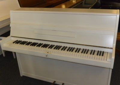 Piano droit Hellas