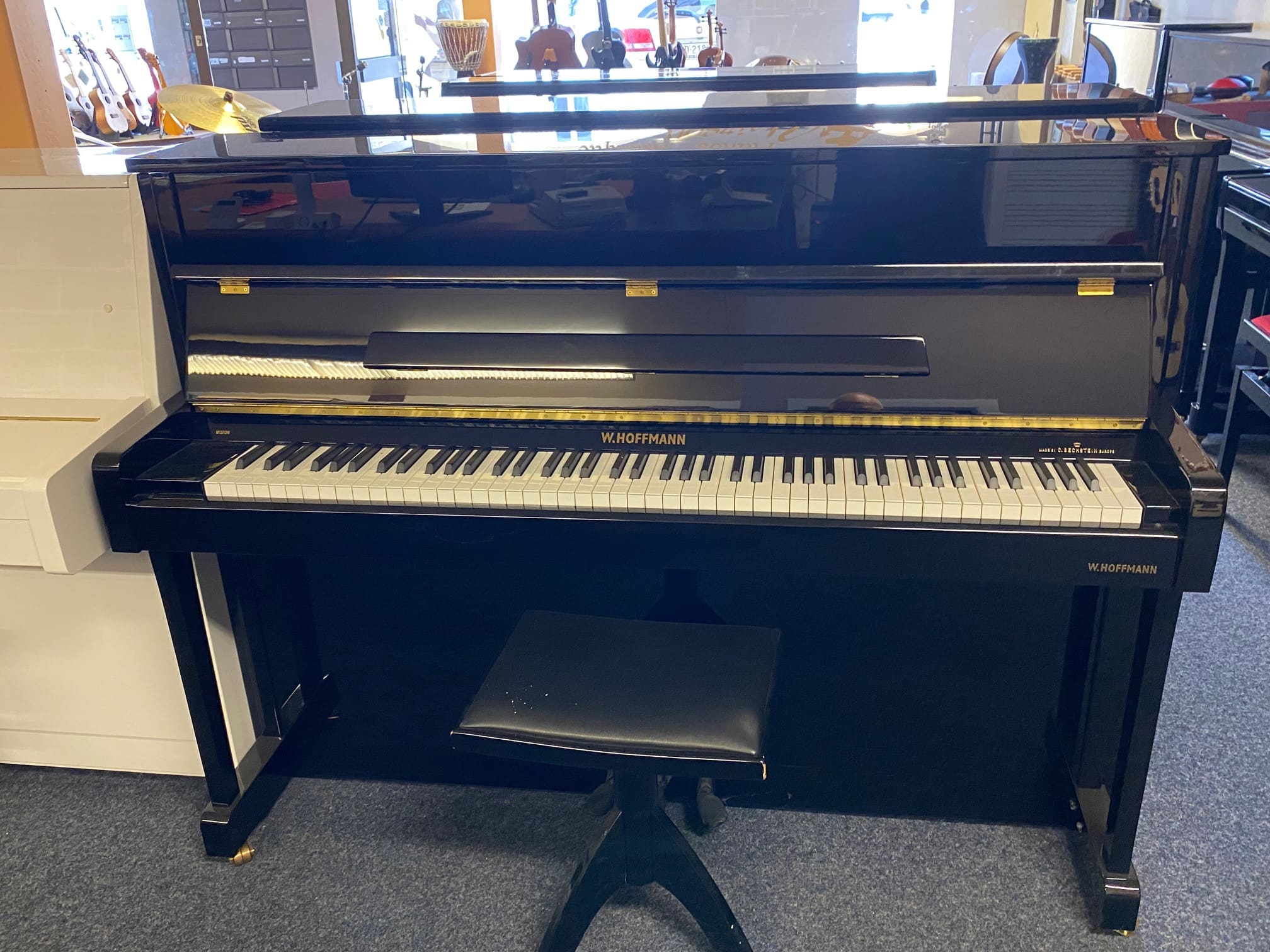 Piano droit Hoffmann