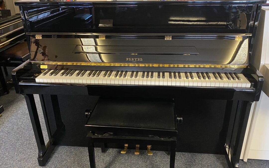 Piano droit Pleyel