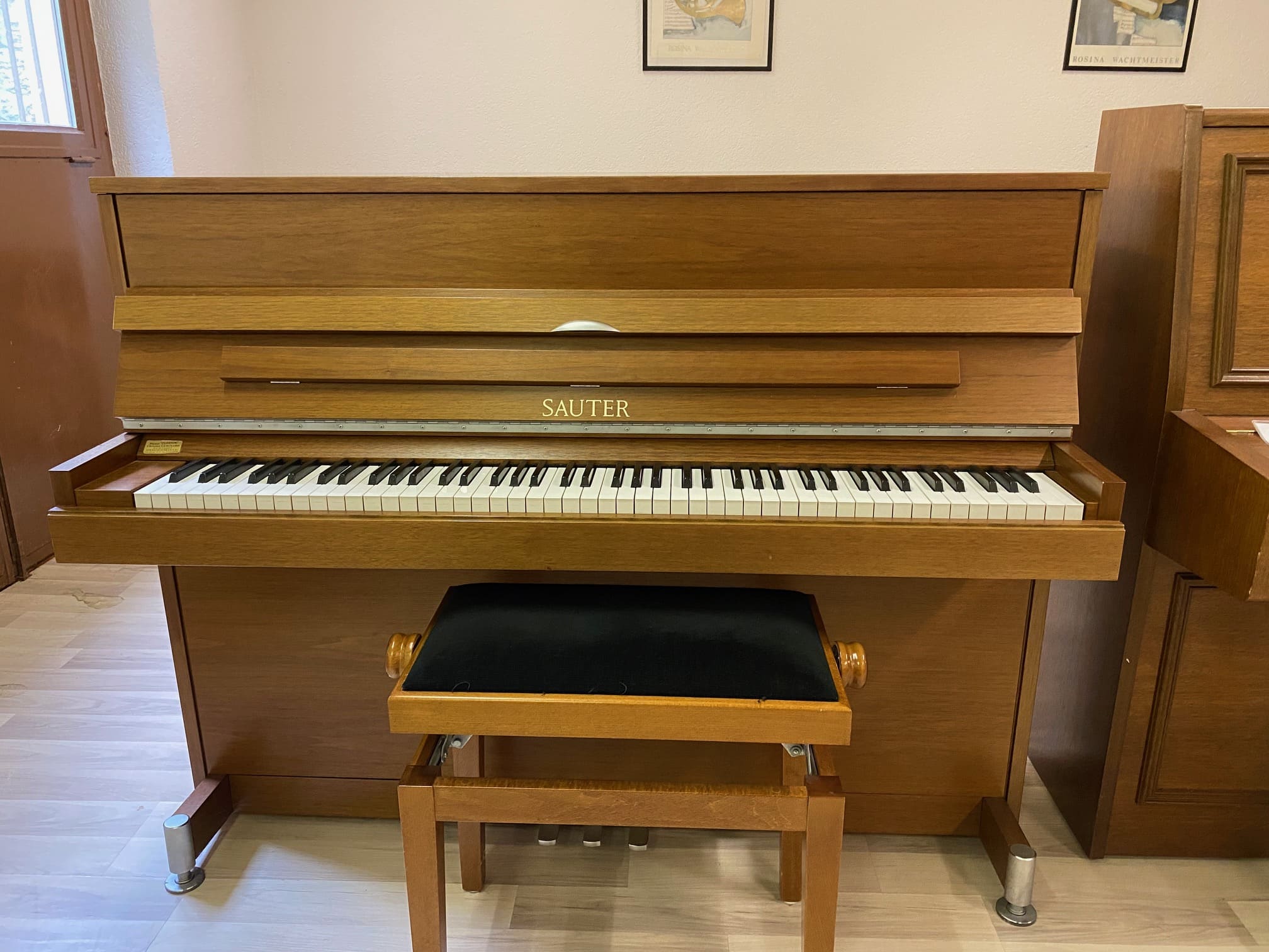 Piano droit Sauter