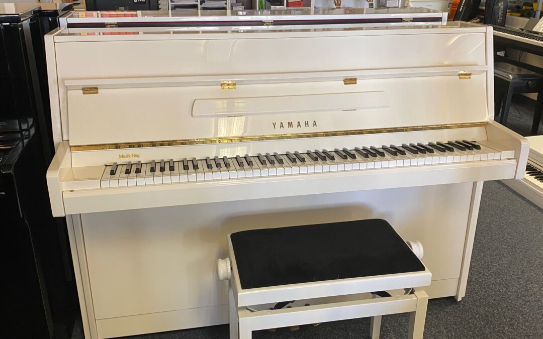 Piano droit Yamaha