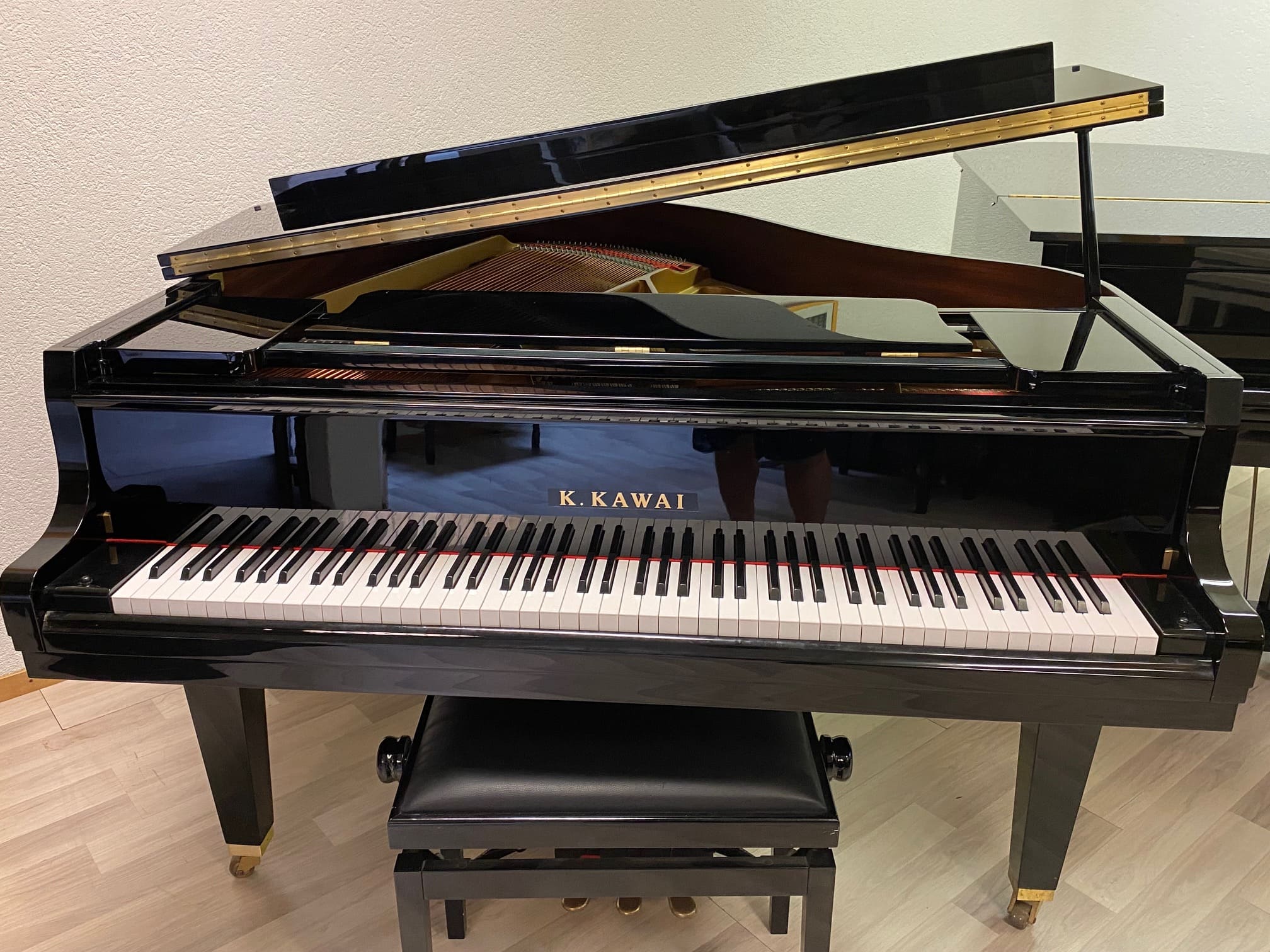 Piano à queue Kawai